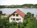 DOM NAD JEZIOREM HARTOWIECKIM