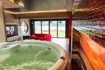 KOMFORTOWY DOM VIP Z WŁASNYM SPA NAD JEZIOREM